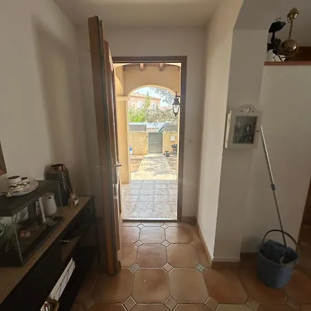 Mediterraneenne Calme, Piscine Sans Vis A Vis Villa *